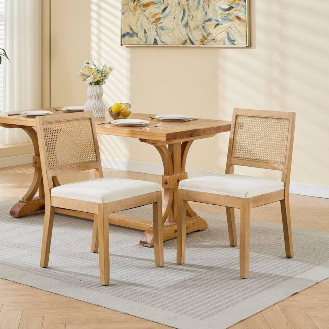 Wohnstuhl mit Tueren aus Massivholz beige